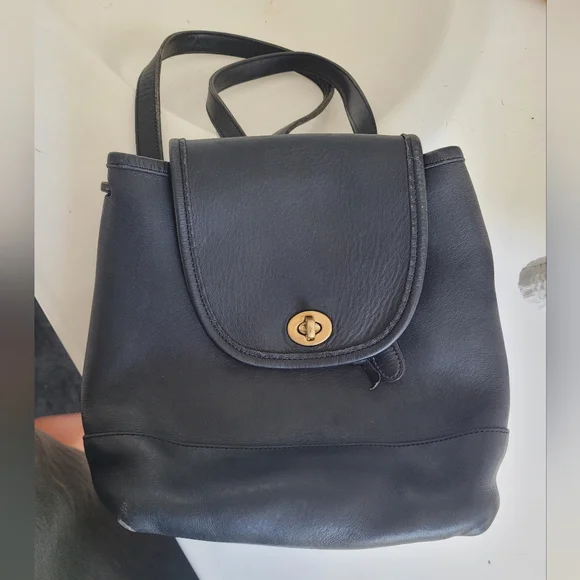 Vintage Coach Daypack - Picture 6 of 10